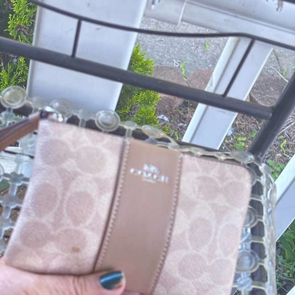 COACH wristlet Bag